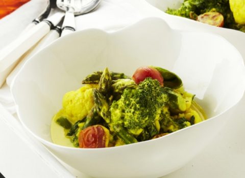 Healthy recept: groentencurry met yoghurt en kurkuma van Pascale Naessens