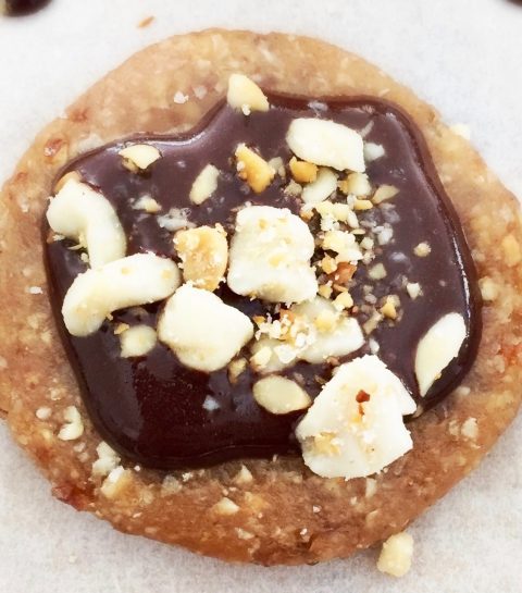 Easy Vegan Challenge: ‘Snickers’ Pindakaaskoekjes met Chocolade