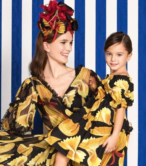 Trend Alert: 6 Kledingmerken voor matching moeder en dochter outfits