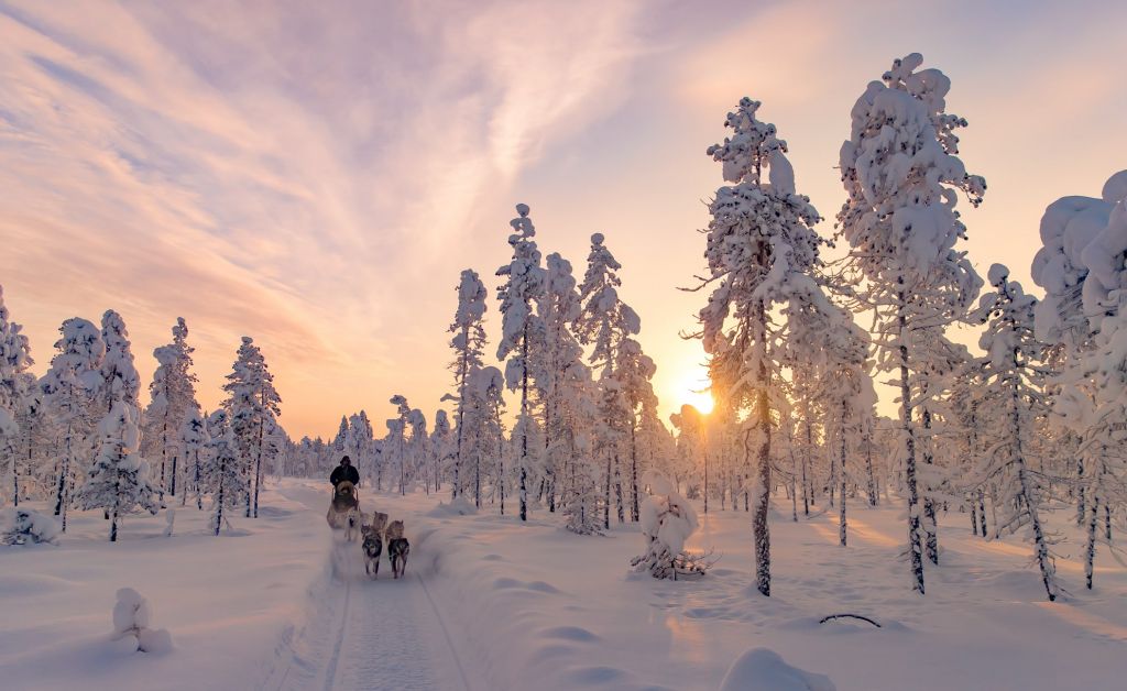 Lapland, ver van het massatoerisme : winterreis naar het land van de Kerstman - 1