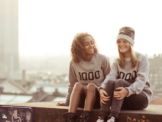 “La vie est belge”: regarde mon sweat il te dira d’où je viens