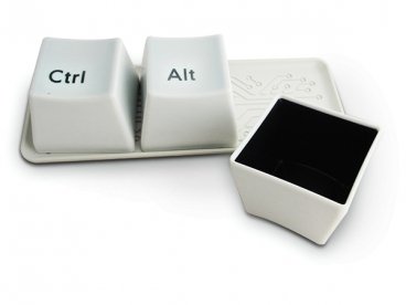 Mug "Ctrl, Alt, Del" 3 tasses insolite en forme de touches ordinateur énormes EUR 17,84 [AMAZON.be]