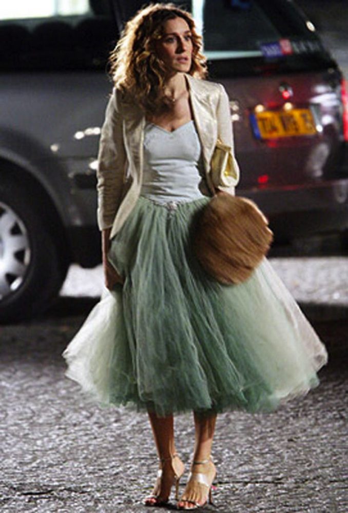 Les 50 Plus Beaux Looks De Carrie Bradshaw Elle Be