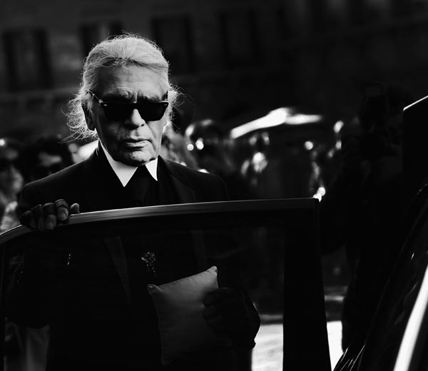 FLORENCE, ITALY - APRIL 22:  (EDITORS NOTE: Image has been converted to black and white)  Karl Lagerfeld attends the Conde' Nast International Luxury Conference at Palazzo Vecchio on April 22, 2015 in Florence, Italy.   (Photo by Vittorio Zunino Celotto/Getty Images for Conde' Nast International Luxury Conference)