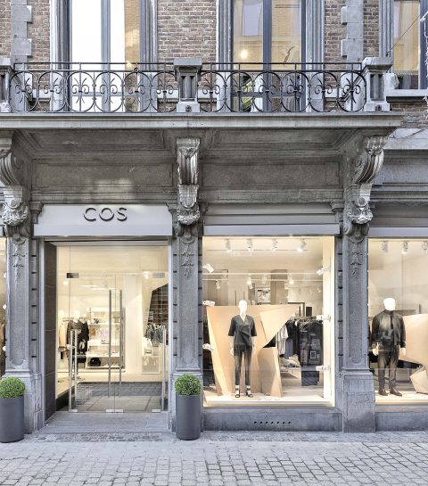 COS a ouvert une boutique à Liège