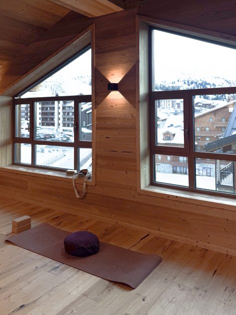 Salle de yoga à la White Pearl Residence*****