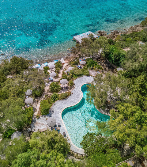 Dolce vita, mer turquoise et luxe discret : Delphina Hotels & Resorts réinvente la Sardaigne