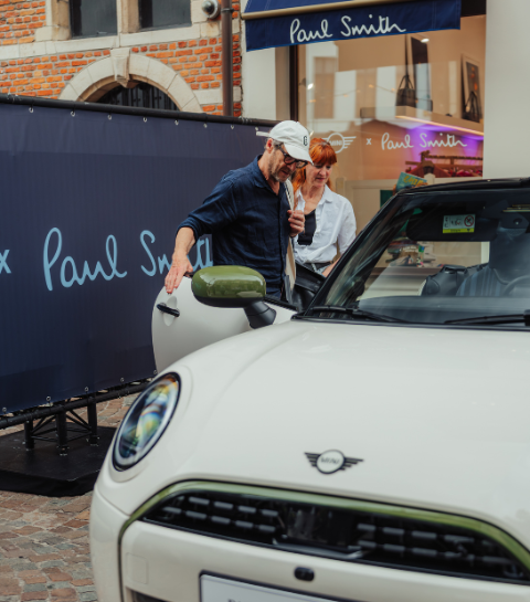 Summer Kick-off : MINI Belux présente la MINI Paul Smith Cabrio en Première Belge à Anvers