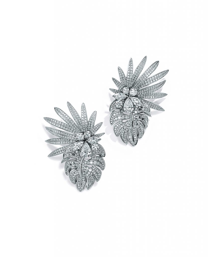 TIFFANY_38172611_Earrings-in-platinum-with-marquise,-pear-shaped-and-round-brilliant-diamonds,-from-the-Tiffany-2017-Blue-Book-Collection,-the-Art-of-the-Wild.-(2)