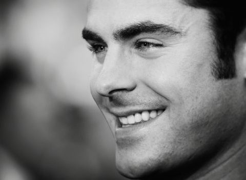Zac Efron vous file un rencard ce soir (oui, à vous !)