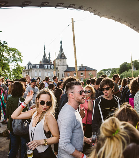 Take me down to the Paradise City