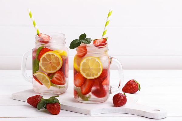 12 recettes d'eaux fruitées pour l'été - ELLE.be