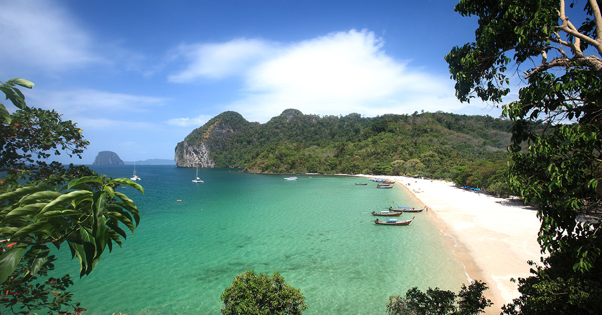Une plage de Koh Mook en Thaïlande.