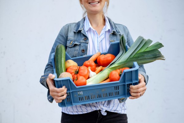 Caisse de lรฉgumes de saison pour les soupes enVie