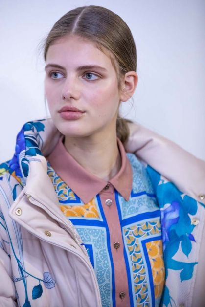 maquillage mannequin blanche