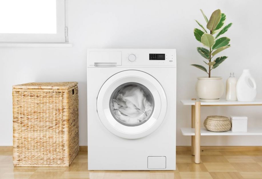 Lavage en machine : préservez la matière de ses vêtements - La Belle Adresse