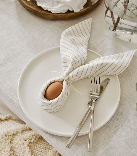 Pâques : 6 chouettes façons de plier les serviettes