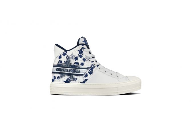 Les sneakers Walk'n'Dior Star en blanc et bleu
