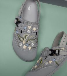 La collab que l’on va s’arracher :  les sandales Couture signées Dior x Birkenstock