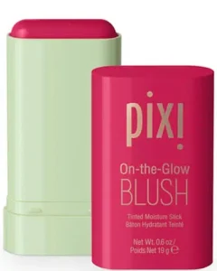 On-the-glow blush in Ruby, Pixi