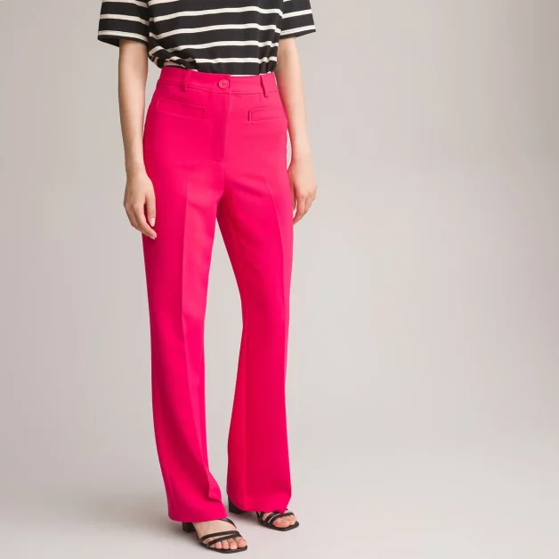 Look 3 : Avec un pantalon rose pour un look color block