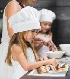 The Avenue propose des cours de cuisine pour les enfants avec un chef confirmé