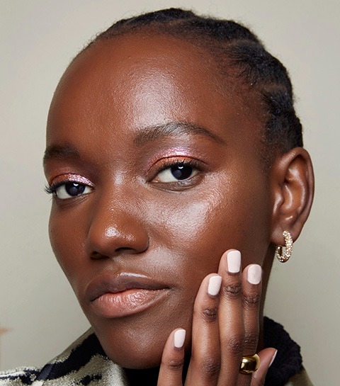 Acné : les meilleures crèmes (et conseils) pour s’en débarrasser