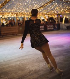 La soirée d’ouverture de la patinoire à Docks Bruxsel : c’était comment ?
