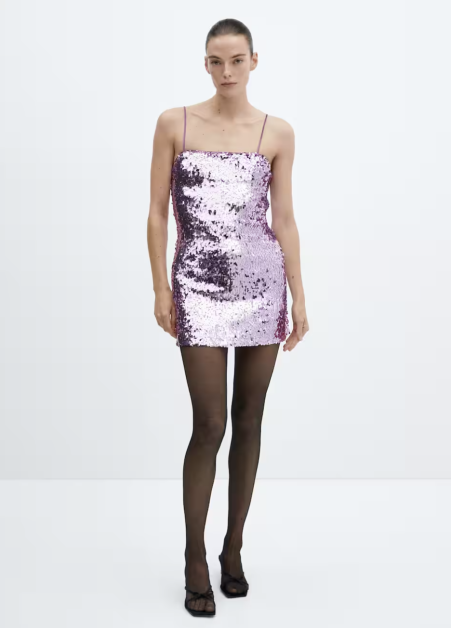 Une robe courte à sequins lilas  