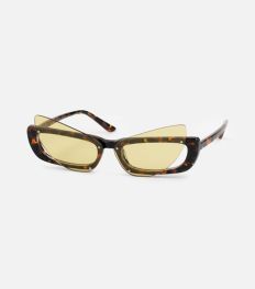 EXCLU : la paire de lunettes solaires imaginée par Ester Manas pour Jimmy Fairly