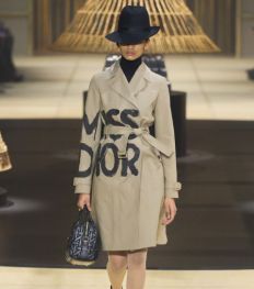 Les 5 tendances Dior les plus surprenantes aperçues durant la Fashion Week