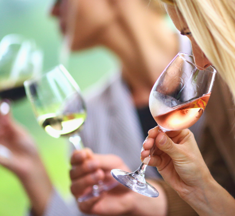 4 destinations inoubliables de dégustation de vins en Europe pour vous et vos copines