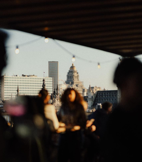 Nos 10 rooftops préférés pour profiter de l’été à Bruxelles