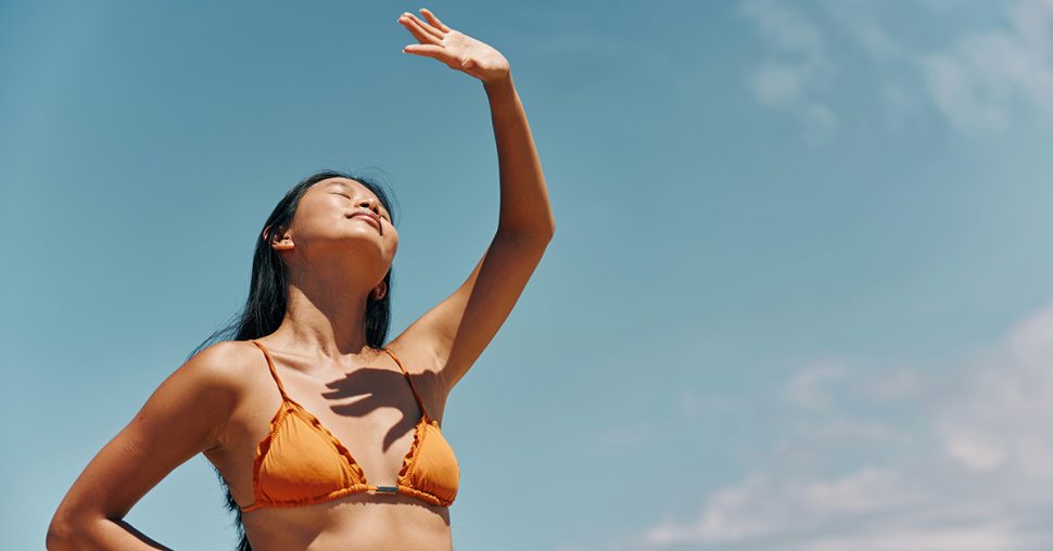 Crème solaire : cette erreur que tout le monde fait (et qui la rend inefficace)