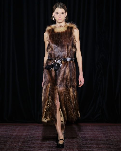 SR AW25