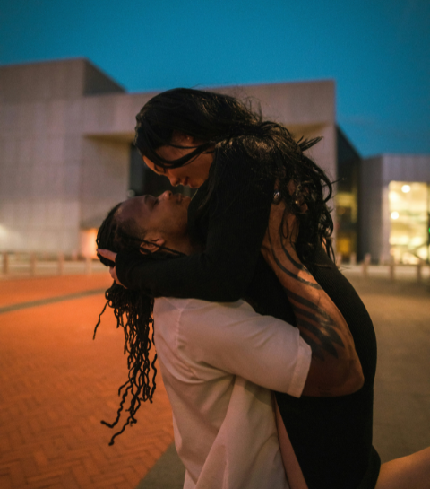 Et si l’épidémie de ruptures à la vingtaine était liée… à notre lobe frontal ?