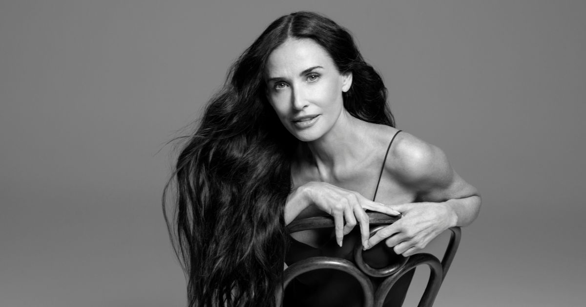 Le secret derrière les cheveux époustouflants de Demi Moore ? Kérastase, bien sûr !
