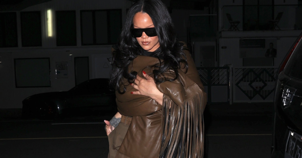 Adoubé par Rihanna, l’or noir va-t-il ringardiser l’or jaune ?