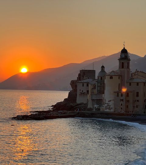 Oubliez Portofino, Camogli en Ligurie est le nouvel incontournable