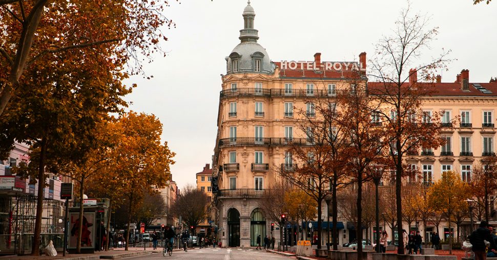 Destinations d’automne : 12 citytrips parfaits pour un long week-end