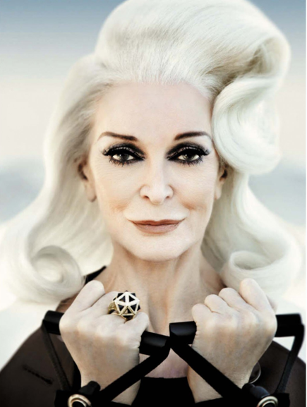 carmen dell'orefice emilia clarke grijs haar