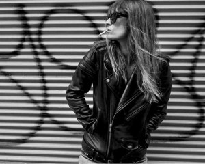 Caroline de Maigret voor BLK DNM