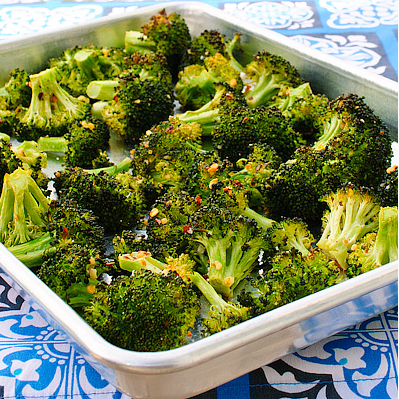 Geroosterde broccoli met knoflook en citroen : recept