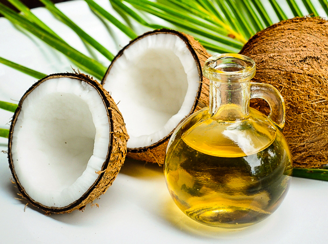 43671033897933775721AmazingHealthBenefitsofCoconutOil-2