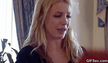 GIF-Britney-Spears-cry-crying-emotional-hormones-sad-GIF