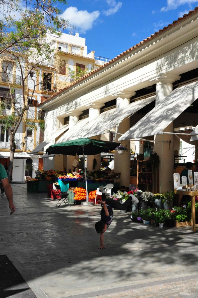 marktje-Ibiza-stad