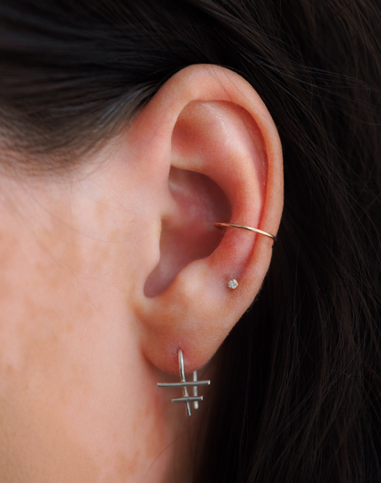 Samen met Merrel kies ik een Monocrafft-juweeltje uit dat in een bestaand gaatje kan. Het vormt de kroon op het werk. Ik ben helemaal weg van mijn nieuwe look!