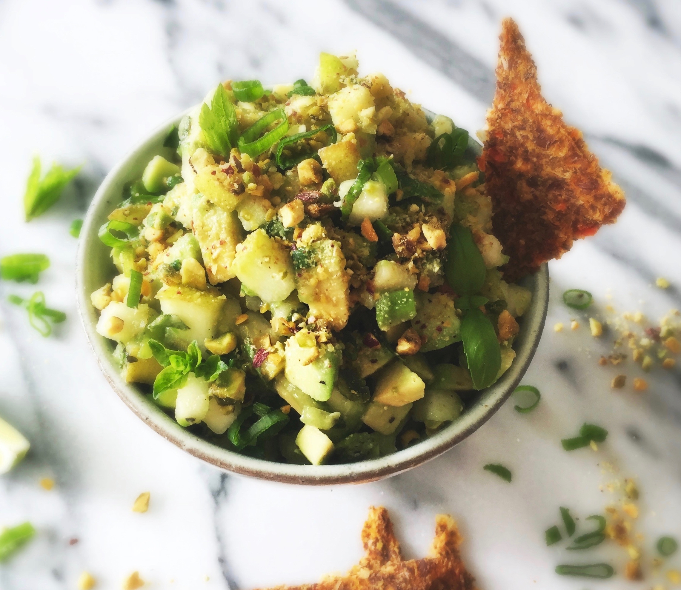 avocadosalsa-met-pistache