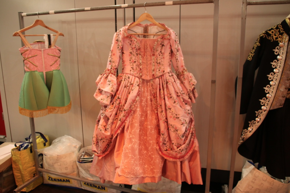 musical-belle-en-het-beest-josje-huisman-atelier-kostuums-backstage-elle-be-1