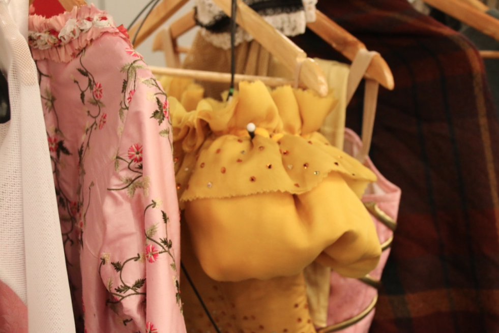 musical-belle-en-het-beest-josje-huisman-atelier-kostuums-backstage-elle-be-19